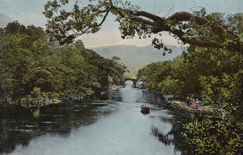 Südirland: Das Zusammentreffen der Wasser, Killarney (Farbfoto) von Photographer Irish