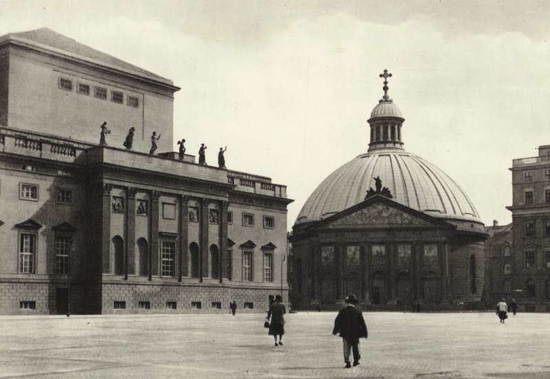 Berlin: Hedwigskirche von Sasha Stone