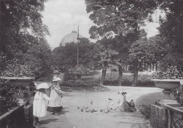 Tauben füttern, Buxton