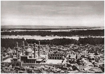 Die Kadhimiya, die heilige Stadt bei Bagdad, aus einem Flugzeug, Irak, 1925