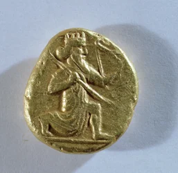 Daric mit Darstellung von Darius als königlicher Bogenschütze (Gold) (Vorderseite)