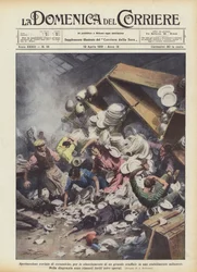 Spektakulärer Einsturz von Keramiken durch den Zusammenbruch eines großen Regals in einer Mailänder Fabrik