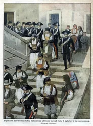 Die letzte Bande sardischer Verbrecher, als sie das Schwurgericht in Cagliari verlassen, wo der Prozess stattfindet. Illustration von Beltrame. La Domenica del Corriere. 07/1913.