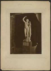 Sappho ruft die Götter an, sie zu inspirieren von Pradier / Musée du Louvre