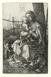 Die Madonna sitzt nahe dem Baum