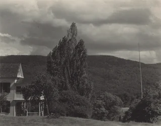 Haus und Bäume, Lake George