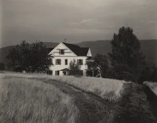 Haus und Bäume, Lake George