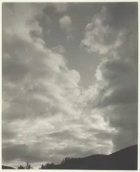 Musik - Eine Folge von zehn Wolkenfotografien, Nr. II, 1922
