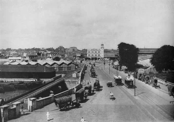 Blick auf das Pettah oder das einheimische Viertel, Colombo, mit dem Khan-Uhrturm, um 1890, 1910