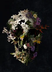 Gotischer Blumenschädel