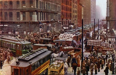 Ein geschäftiger Tag in der Dearborn und Randolph Straße