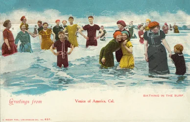 Baden in der Brandung