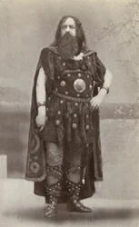 Edouard de Reszke, als Hagen, in "Götterdämmerung"