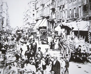 Straßenmarkt in der Mulberry Street, Lower East Side, New York City