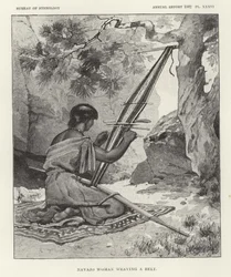 Navajo-Frau beim Weben eines Gürtels