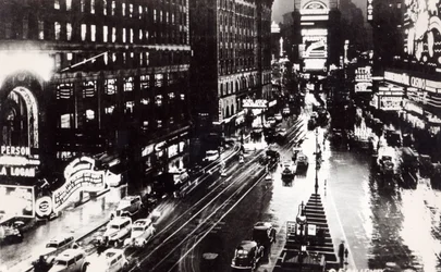 Times Square bei Nacht, New York, um 1930 (nach einem Foto)