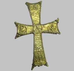 Kreuz, 12.-13. Jahrhundert