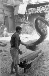 Verarbeitung von Hanf, Entfernung von Schlacke