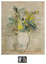 Zweige mit Blumen in einer Vase