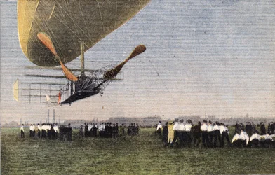 Von Compiegne nach London mit dem Luftschiff: die Landung von Bayard-Clement (Bayard Clement) in Wormwood Scrubbs. Gravur. Eine der Zeitungen „Le petit parisien“ vom 30.10.1910. Private Sammlung.