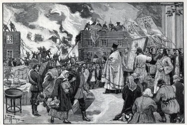Moskau, Feuer im Vorort Kaluga: die orthodoxe Geistlichkeit präsentiert die Heiligen Bilder, um die Stadt zu schützen, und Feuerwehrleute bekämpfen das Feuer. Gravur in 