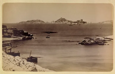 Die Stadt Marseille und ihre Umgebung um 1885-1890: Das Schloss von If und die Inseln, Private Sammlung
