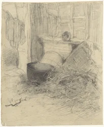 Innenraum einer Scheune mit Stroh und verschiedenen Gegenständen