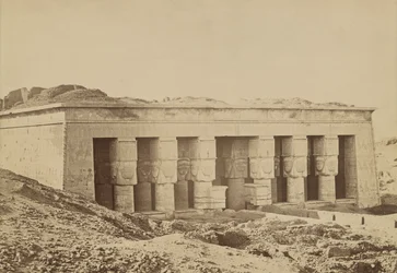 Dendera: Fassade