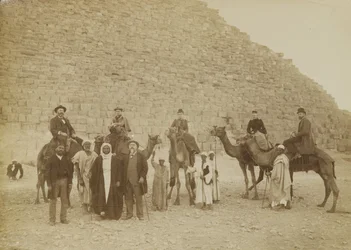 Familie von Touristen in Gizeh, Ägypten