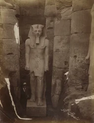 Statue von Ramses II in Luxor