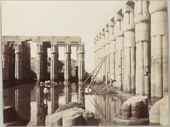 Tempel von Luxor (Ansicht des Hofes von Amenhotep III)