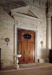 Holztür, Innenansicht der Kirche von San Biagio