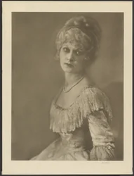 Eine altmodische Dame