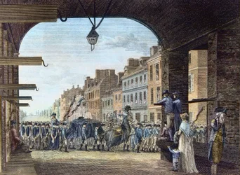 Hauptstraße, vom Marktplatz des Landes, mit der Prozession