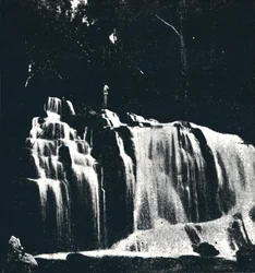Wasserfall am Rio Dourado Lencoes, 1895