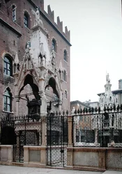 Grabdenkmal von Mastino II Della Scala (1308-51)