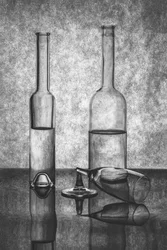 Spiegelungen in Glasflaschen