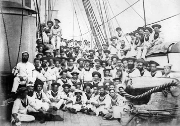 Gesellschaft an Bord der HMS Eclipse, um 1888