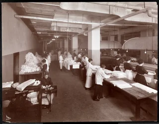 Der Waschraum im Hotel McAlpin, 1913