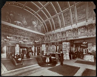 Die Lobby im Hotel Walton, Philadelphia, ca. 1905
