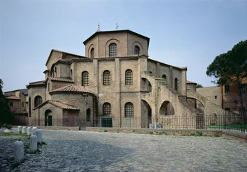 Rückfassade der Kirche, ca. 547 n. Chr.