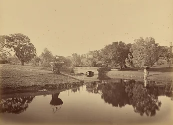 [Teich und Brücke, Thurlow Lodge]