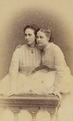 Porträt von Großherzogin Alexandra Iosifovna und Großherzogin Olga Konstantinovna von Russland