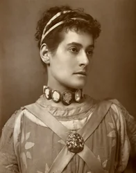 Myra Holme, britische Schauspielerin, 1884