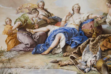 Die Ruhe der Diana unter den Nymphen (Il riposo di Diana tra le Ninfe), von Charles-Andre van Loo (1705-1765), Fresko, Gewölbedecke des Schlafzimmers, Königinnenwohnung, Jagdresidenz, von Filippo Juvarra (1678-1736), Stupinigi, Piemont, Italien