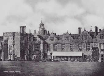 Knole, Südfront