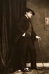 Porträt von Sacha Guitry 1885-1957, ca. 1905