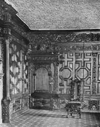 Eine Ecke im Eichenraum