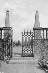 Gartentore in Montacute