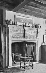 Der Kamin im Billardzimmer